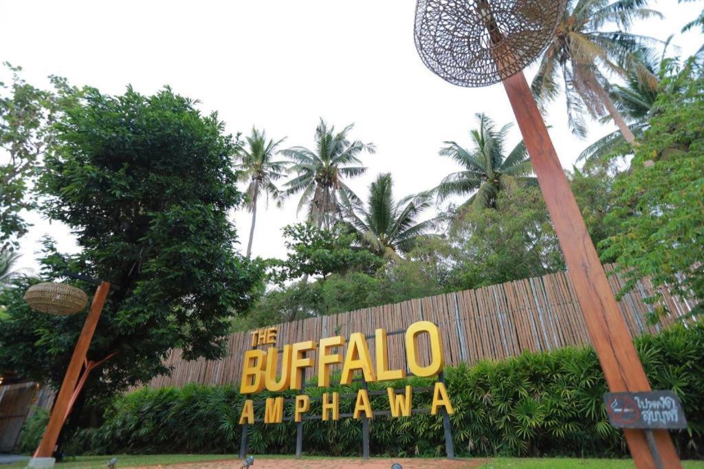 Hotel The Buffalo Amphawa Samut Songkhram Exterior foto